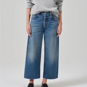 NWT Ayla crop raw hem jean size 26 from citizens of humanity